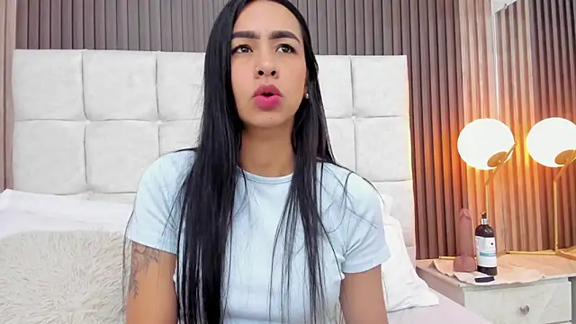Snapshot of Camila_Vega22 chatting on 05-23-26, 11:47 Camila Vega22 online show from 05-23-26, 11:47