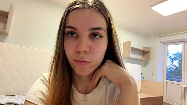 LaurindaStalford online show from 07-07-26, 05:17