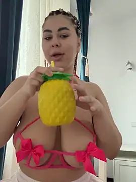 DaianaKimberly online show from 06-12-26, 10:36