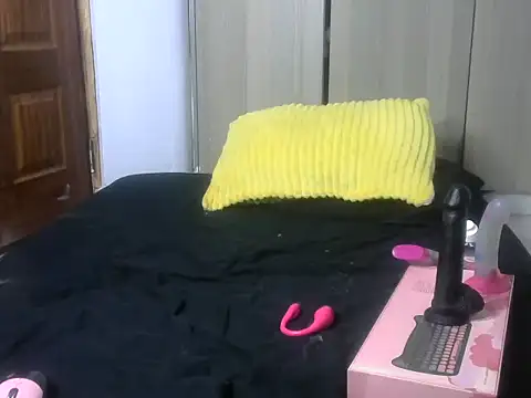 petite lexiiivv online show from 07-10-26, 06:17