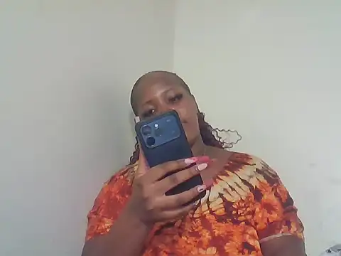Snapshot of periwinkle20 chatting on 05-20-26, 08:15 periwinkle20 online show from 05-20-26, 08:15