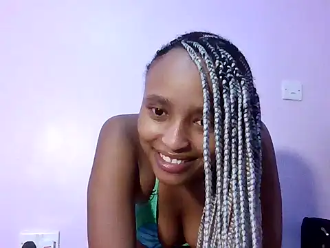 Snapshot of Badgalheloves chatting on 05-16-26, 11:25 Badgalheloves online show from 05-16-26, 11:25