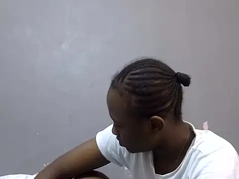 Petite Ebony10 online show from 06-10-26, 07:18