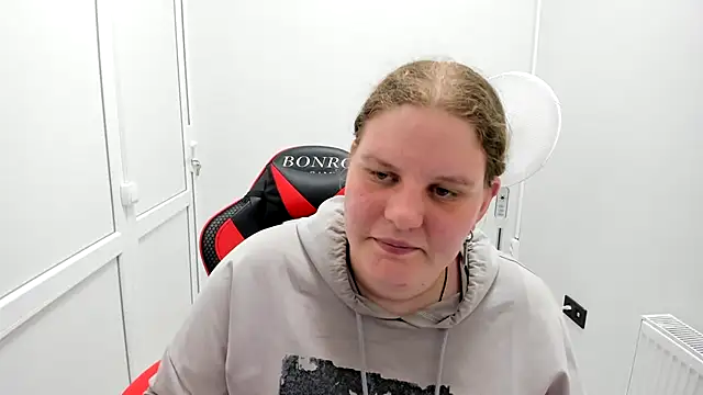 Snapshot of Bella_shyy_ chatting on 07-05-26, 03:30 Bella shyy online show from 07-05-26, 03:30