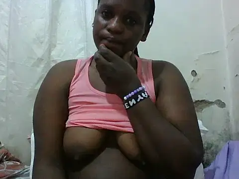 Snapshot of Hot-Perryl chatting on 06-17-26, 11:16 Hot-Perryl online show from 06-17-26, 11:16