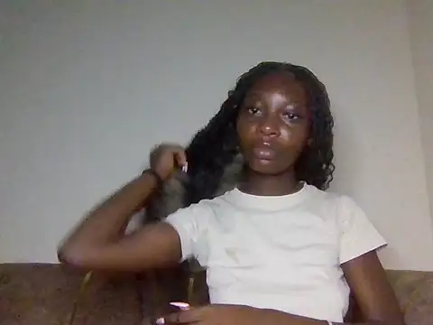 Snapshot of miss_petite0 chatting on 06-15-26, 10:17 miss petite0 online show from 06-15-26, 10:17