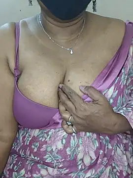 Snapshot of MISS-LOVEV chatting on 06-26-26, 07:46 MISS-LOVEV online show from 06-26-26, 07:46