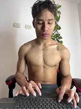 NelModel1 online show from 06-02-26, 12:51