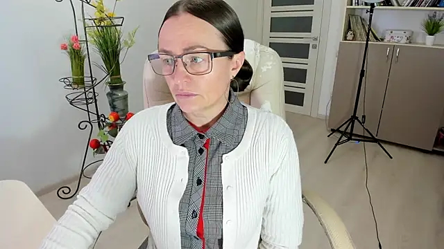 Vika73 online show from 12-04-25, 10:46