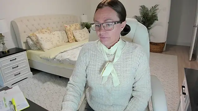 Vika73 online show from 05-20-26, 11:16