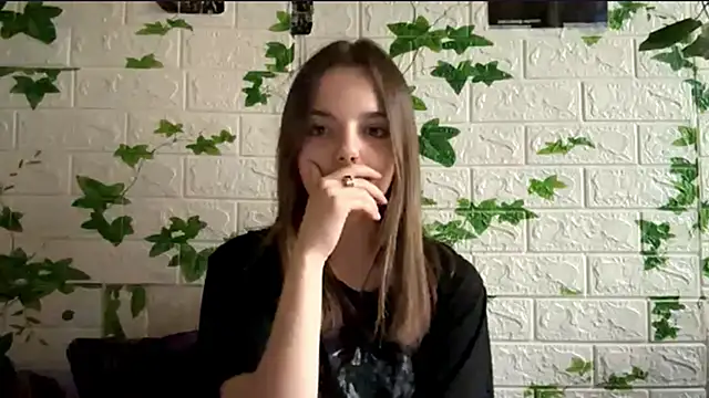 LisaPorse online show from 05-17-26, 03:30