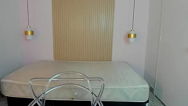 Snapshot of MiaLane3 chatting on 07-01-26, 11:45 MiaLane3 online show from 07-01-26, 11:45