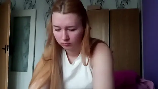 RaeannRoewe online show from 05-21-26, 05:36