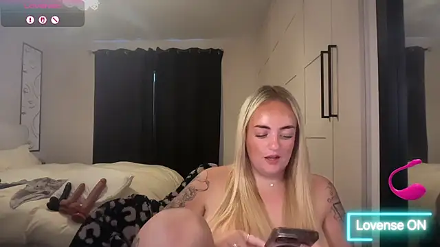 CurvyWetWife online show from 06-13-26, 02:04