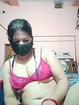 Snapshot of ZOYA-STRIP chatting on 07-17-26, 05:07 ZOYA-STRIP online show from 07-17-26, 05:07