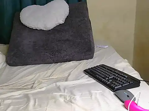 chocolate peggy online show from 06-11-26, 12:08
