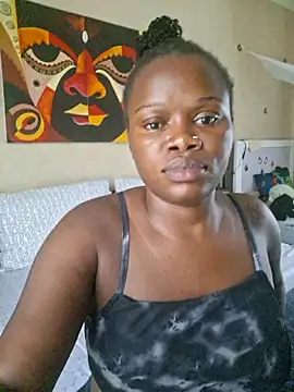 PinkyMonique online show from 05-19-26, 12:22