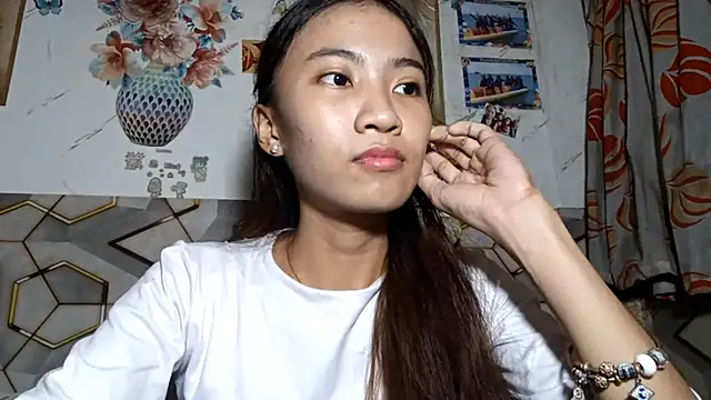 DeeannGunby online show from 05-31-26, 06:09