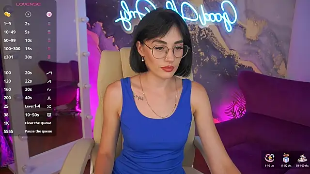 Snapshot of EviiLune chatting on 07-06-26, 08:33 EviiLune online show from 07-06-26, 08:33