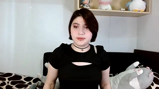 Snapshot of Oriana_secret chatting on 06-17-26, 04:15 Oriana secret online show from 06-17-26, 04:15