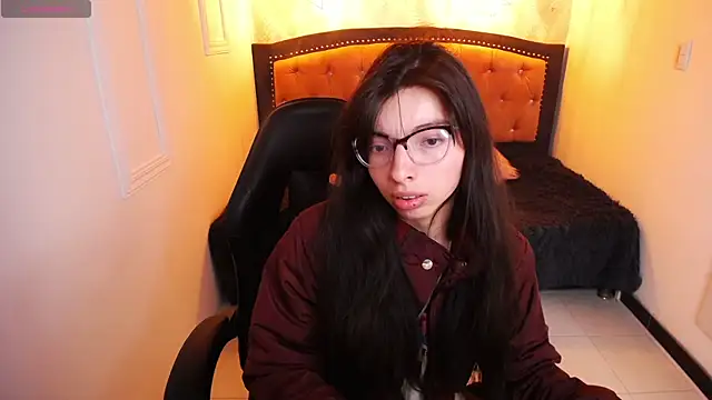 Allyshon  online show from 06-25-26, 08:02