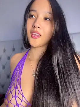 amara huxly online show from 07-20-26, 07:49