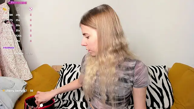 Honey Lia online show from 05-21-26, 10:44
