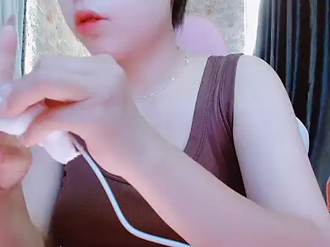 Julie Ulie online show from 06-07-26, 04:38