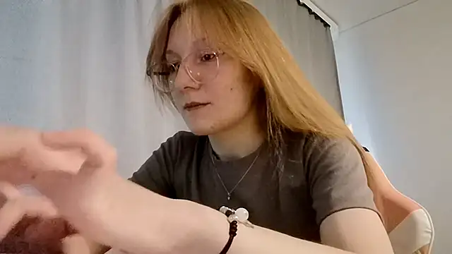 LauraTurber online show from 05-20-26, 03:07