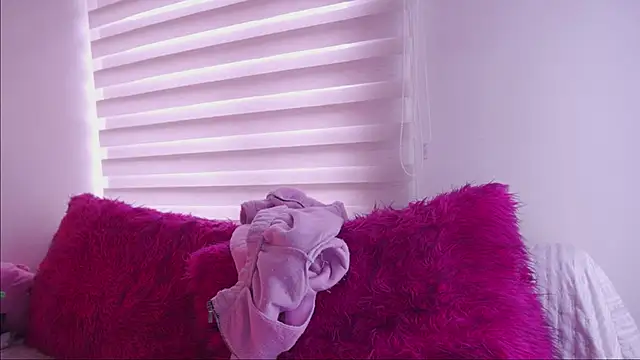 violetta jonss online show from 05-21-26, 06:59