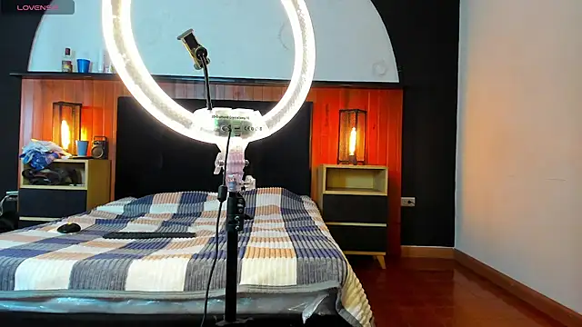 Stormandloganxx online show from 07-02-26, 01:17