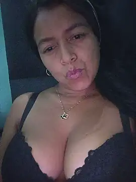 Ateneaxxxx online show from 05-20-26, 03:56