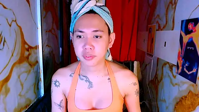 Snapshot of empressqueen_zoe chatting on 06-26-26, 02:43 empressqueen zoe online show from 06-26-26, 02:43