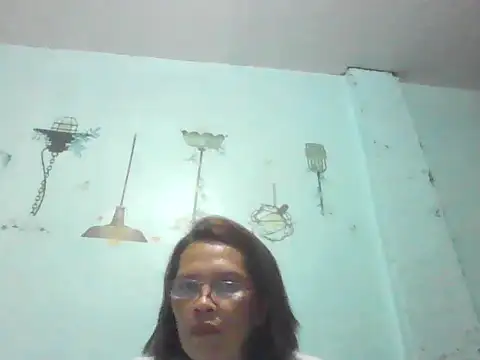 momshe2026 online show from 06-27-26, 12:44