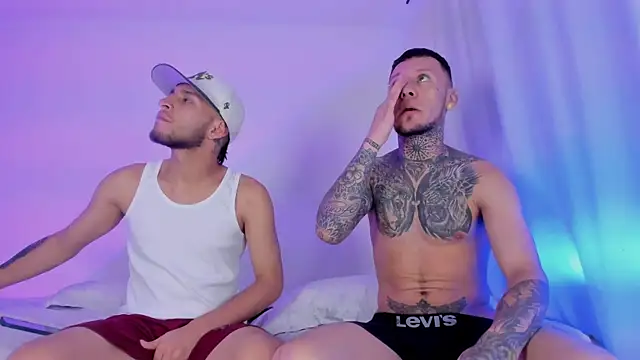 Snapshot of _Kevin_xxx chatting on 10-15-25, 10:10 Kevin xxx online show from 10-15-25, 10:10