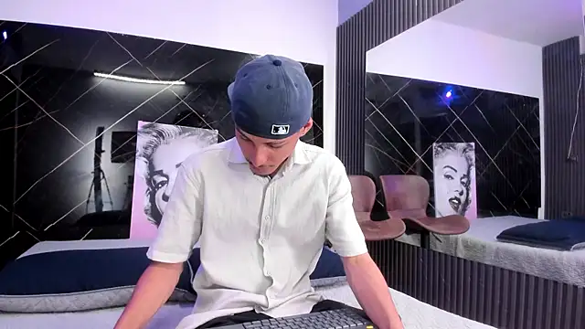Camilo Contreras online show from 06-25-26, 07:18