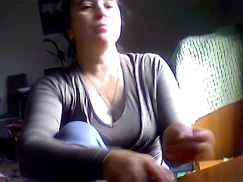 AniaCool77 online show from 06-12-26, 06:34