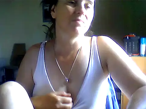 AniaCool77 online show from 06-18-26, 08:36