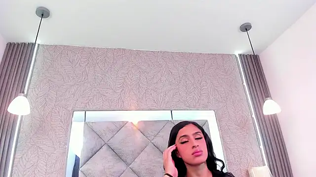 LilithDesire  online show from 06-25-26, 07:07