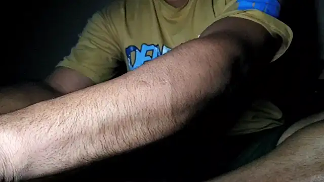 Snapshot of psexplr chatting on 11-17-25, 07:30 psexplr online show from 11-17-25, 07:30