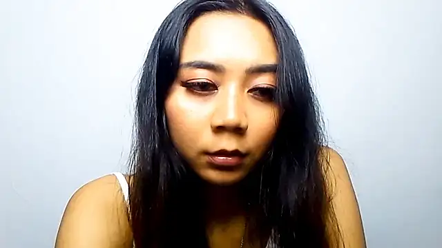 Snapshot of KristieOrtmann chatting on 06-25-26, 01:48 KristieOrtmann online show from 06-25-26, 01:48