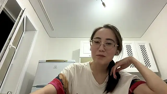 VickieTrudo online show from 06-28-26, 10:16