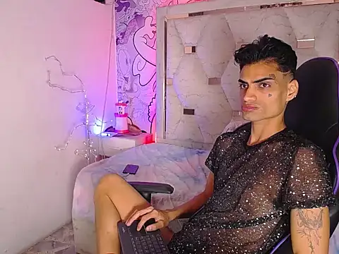 Liam bedoya online show from 05-25-26, 04:51