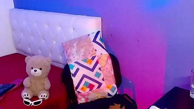 Angel foxc13 online show from 07-05-26, 04:19