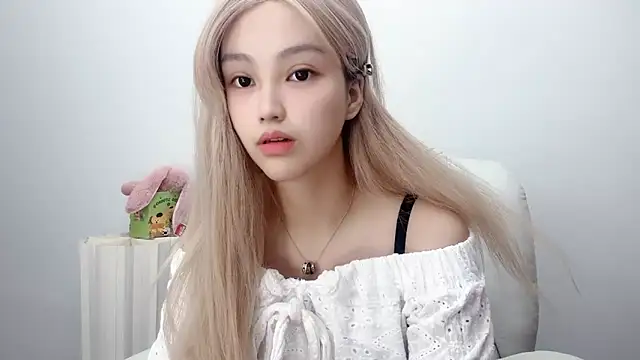 jiangjiang2005 online show from 06-19-26, 05:50