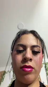 Eveliin   online show from 06-23-26, 01:14