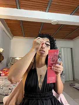 Miily 0 online show from 06-27-26, 04:06
