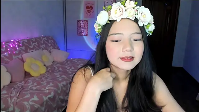 milana marttt online show from 07-18-26, 04:05
