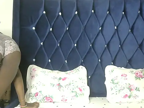 Sexy caramel04 online show from 06-18-26, 11:58