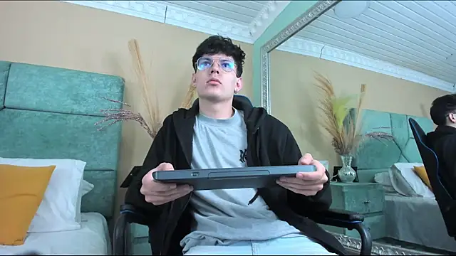 AngeloBocellii online show from 07-13-26, 01:47